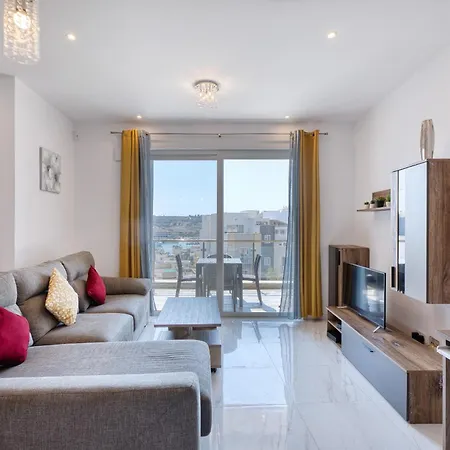 Spacious & Bright 3 Bedroom With Balcony Kdeb1-1 Апартаменты