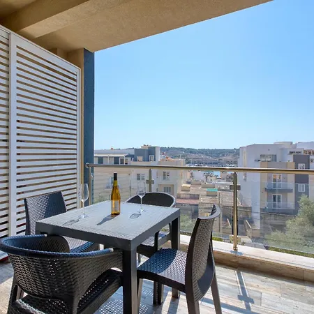 Spacious & Bright 3 Bedroom With Balcony Kdeb1-1 Apartman Marsaxlokk